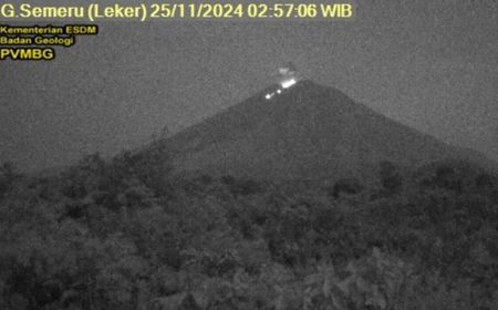 Gunung Semeru Erupsi Hingga 16 Kali Sejak Senin Dini Hari