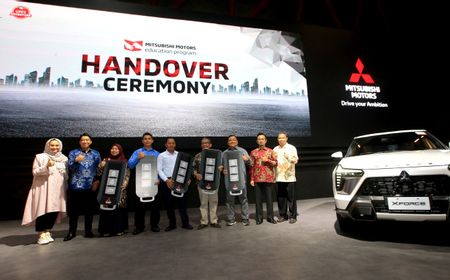 Perdalam Pengetahuan Siswa di Otomotif, Mitsubishi Donasikan Xpander hingga Triton untuk 5 SMK di Indonesia