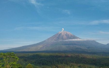 Gunung Semeru Kembali Erupsi dengan Letusan Setinggi 500 Meter