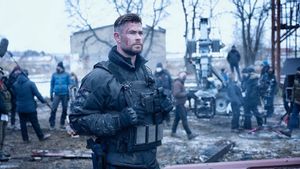 Dikritik Sutradara Legendaris, Chris Hemsworth Bela Film Marvel
