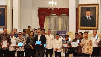 Presiden-Wapres dan Para Menteri Sampaikan SPT Pajak di Istana Negara