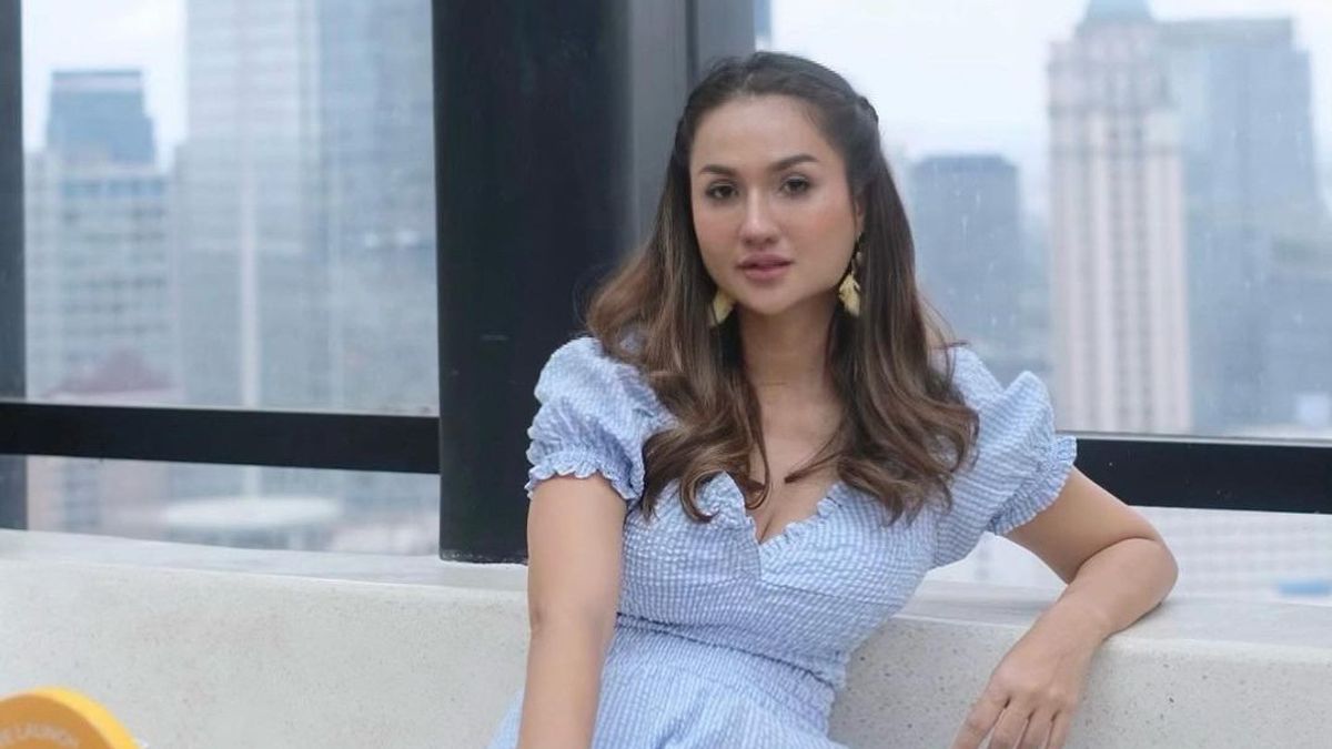 The Divorce Of Tengku Dewi And Andrew Andika Is Getting Longer In The Aftermath Of The Issue Of Withdrawing The Lawsuit