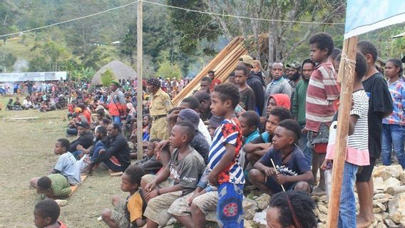 Manque D’enseignants Et De Personnel Médical à Jayawijaya Papouasie, Régent Intervient