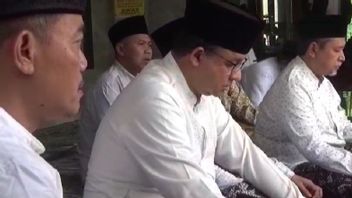 Anies Baswedan 朝圣 Jombang 的Ulema 墓