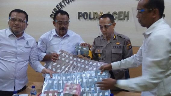 Tersangka Korupsi Sertifikasi Tanah PT KAI di Aceh Ditahan