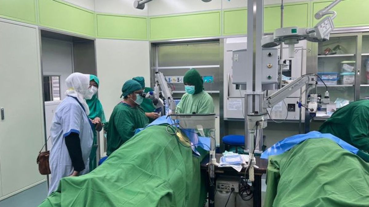 Sleman Hospital In Collaboration With Baznas Selenglakan Free Cataract Operations