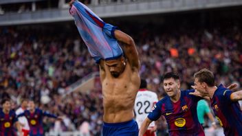 Pelatih Hansi Flick Dikartu Merah, Barcelona Menang di Menit Terakhir