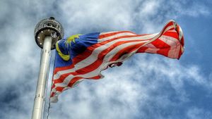Malaysia yang Heran Kasus COVID-19 di Indonesia Melandai Kirim Obat dan Alkes