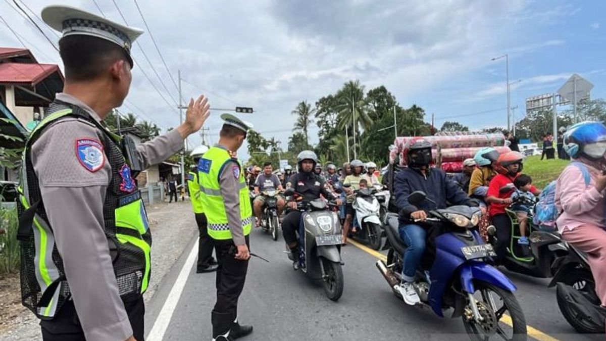 One Way Diterapkan di Jalur Padang-Bukittinggi Antisipasi Kemacetan Mudik