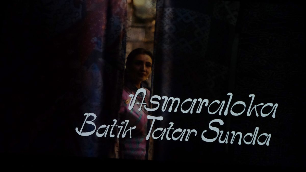 Film Documentary Asmaraloka Batik Tatar Sundanese Present At The Batik Tutur Exhibition