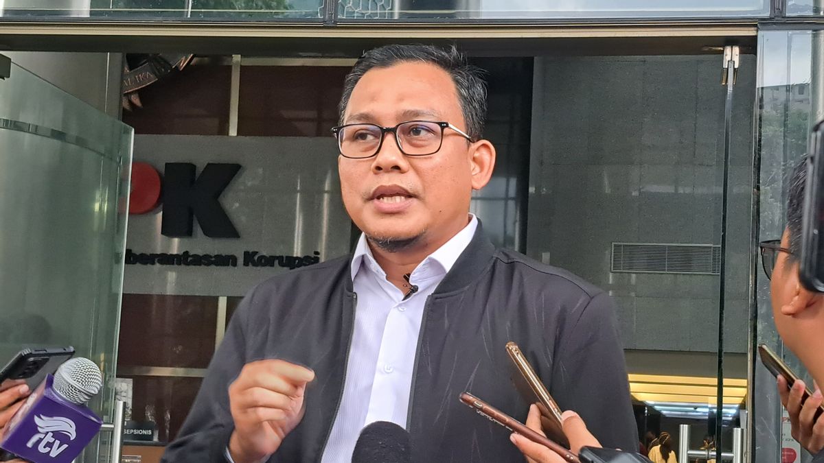 印度尼西亚共和国众议院总秘书处的腐败指控被称为KPK国家贿赂高达数十亿卢比