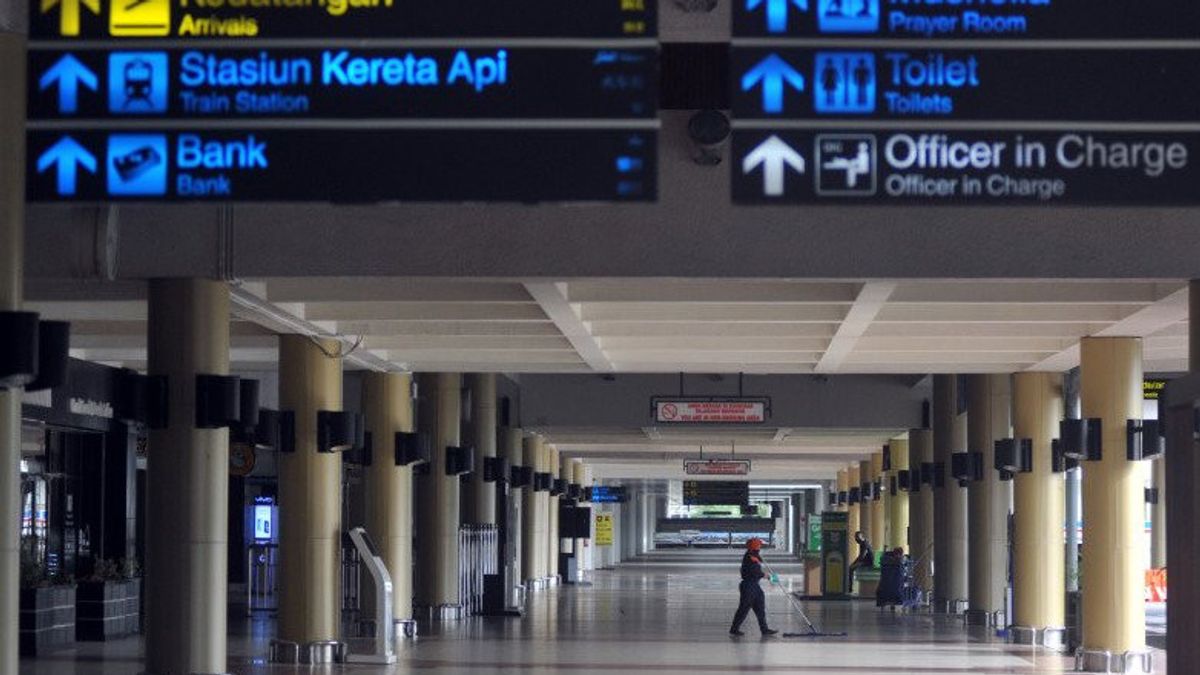 تخشى DPRD من أن غرب سومطرة سيخسر الكثير إذا لم يعد لمطار Minangkabau وضع دولي ، بيانات BPS: 3 آلاف سائح يدخلون اعتبارا من ديسمبر 2022