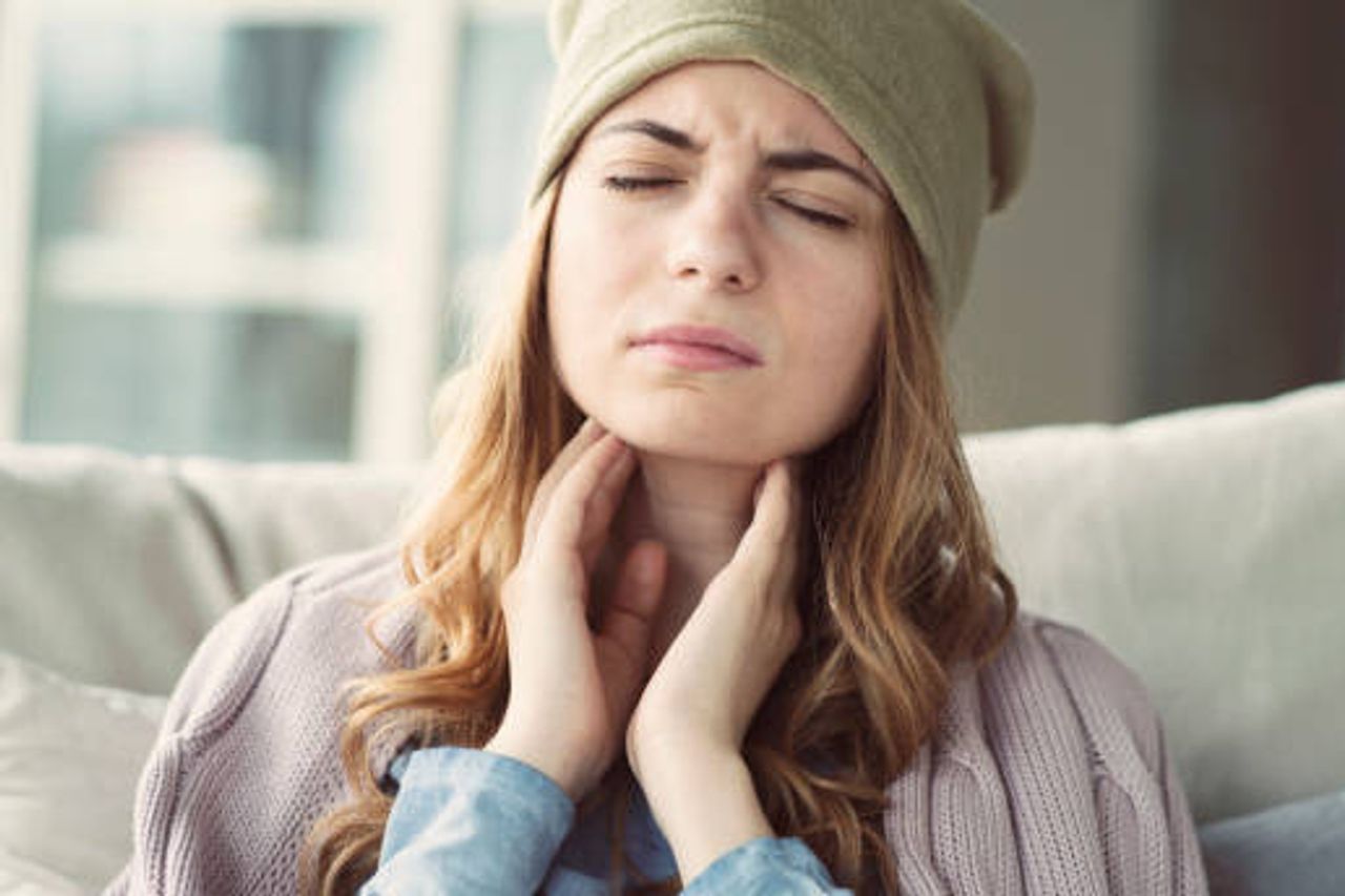 6 causes de démangeaisons de la gorge, une des allergies