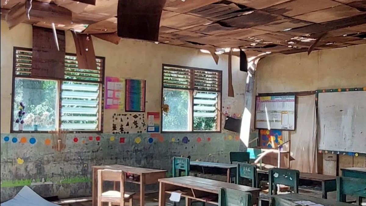 Government Claims 16,156 Schools Damaged Have Been Renovated