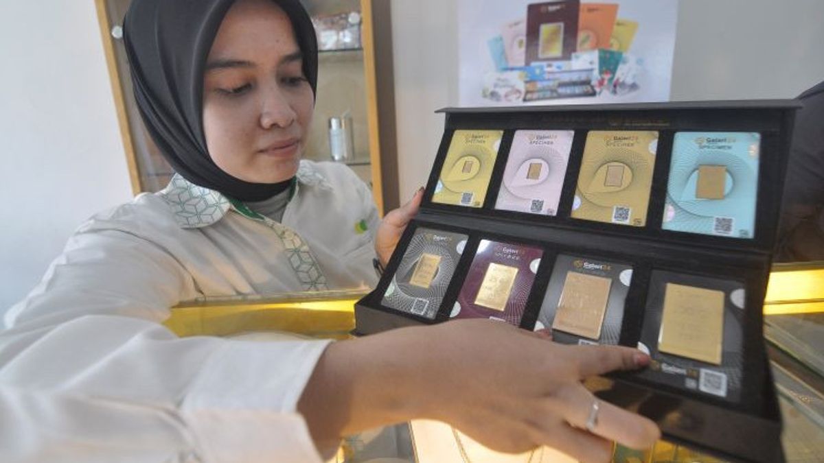 Harga Emas di Pegadaian Hari Ini Kompak Turun