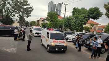Kecelakaan Maut di Tol, Jenazah Vanessa Angel dan Suaminya Tiba di RS Bhayangkara Surabaya