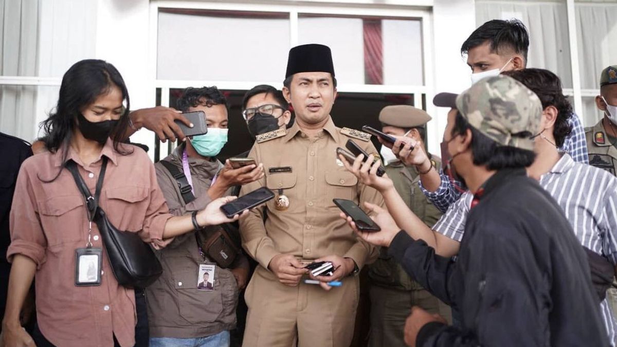 KPK Arrests North Penajam Paser Regent Abdul Gafur Masud While In Jakarta Mall
