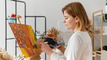 Plakat Technique in Painting: Definition, Stages, Advantages, and Examples of Use