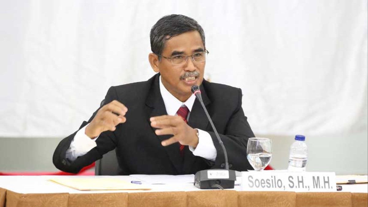 Supreme Court Judge Soesilo Witness Zarof Rizar's Trial, Explains About Meetings