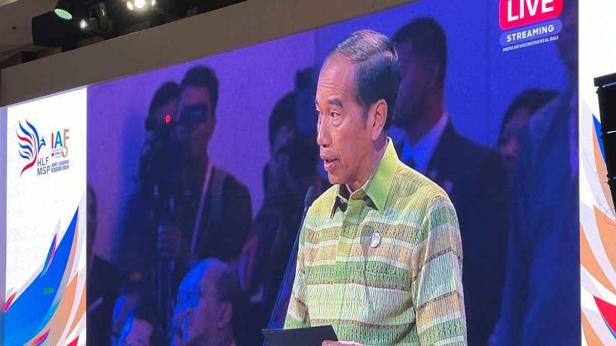 L’ouverture de la foule de la nuit du Forum de l’AEF de Bali, Jokowi: Présidence, président élu de l’Indonésie Prabowo Subianto