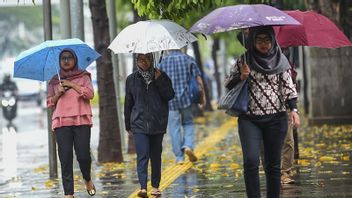 Météo lundi 9 septembre, certaines zones de Jabodetabek ont faiblement pluie.