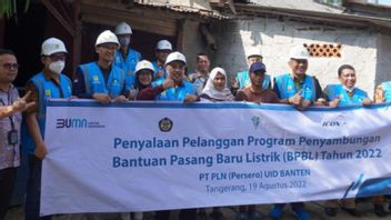 2,240 Households In Banten Receiving Electricity New Installation Assistance