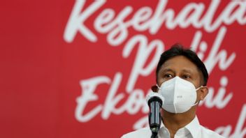 وزير الصحة يقول إن إندونيسيا ستشتري عشرات الملايين الإضافية من لقاحات فايزر واسترازينيكا حتى نهاية العام