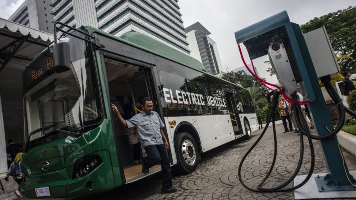Kemenhub Apporte De Bonnes Nouvelles: Des Bus électriques Fonctionneront à Bandung Et Surabaya En 2021