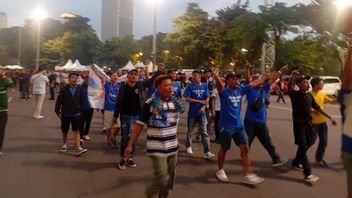 Sekitar 5 Ribuan Suporter PSIM Tertib Masuki Tribune SUGBK, Apresiasi Sambutan Hangat dari The Jakmania 