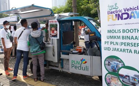 Tampilkan Lima Gerobak Motor Listrik UMKM Binaan di EV FUNDAY, PLN Dapat Apresiasi dari Menteri ESDM