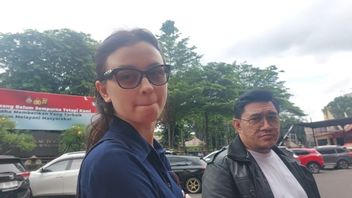 离婚后再见爱德华·阿克巴,金伯利·莱德:嫉妒的嫉妒