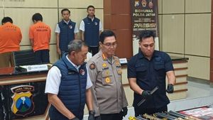 jatim police bangkar circulation de 9 kg de méthamphétamine depuis le réseau malaisien, 4 courriers arrêtés
