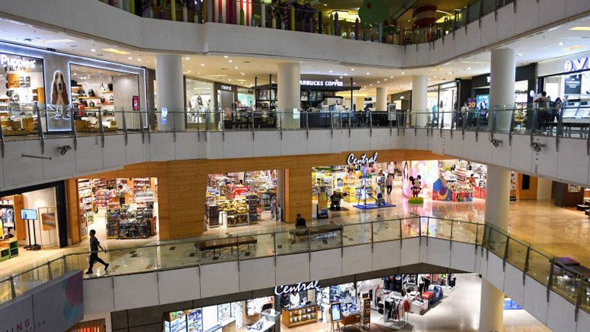 苏拉卡塔市再次收紧购物中心运营， 旅游景点继续开放