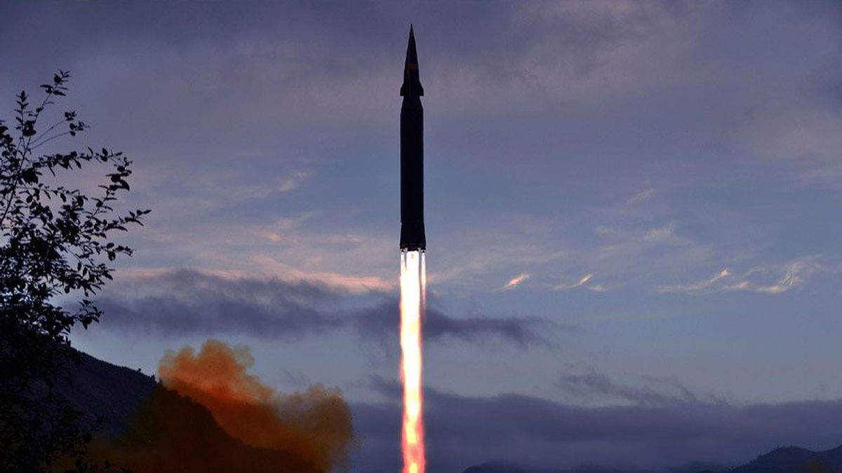 北朝鮮、黄海に向け巡航ミサイル数発発射