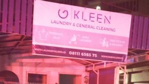 Kleen Laundry di Pondok Indah Terbakar, Pakaian Merek Levis, Calvin Klein dan Tommy Hilfiger Dilahap Api