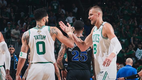 Porzingis Blind, Born Celtics在Game 1 Against Mavericks