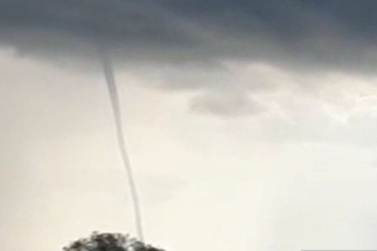 ランダパメカサン竜巻