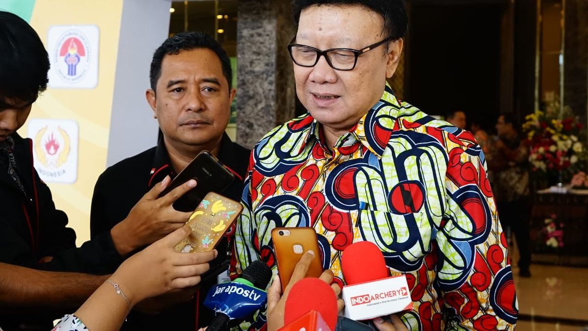 Soal Jabatan Presiden 3 Periode, Tjahjo Kumolo Sebut Manuver Politik Amien Rais Murahan 