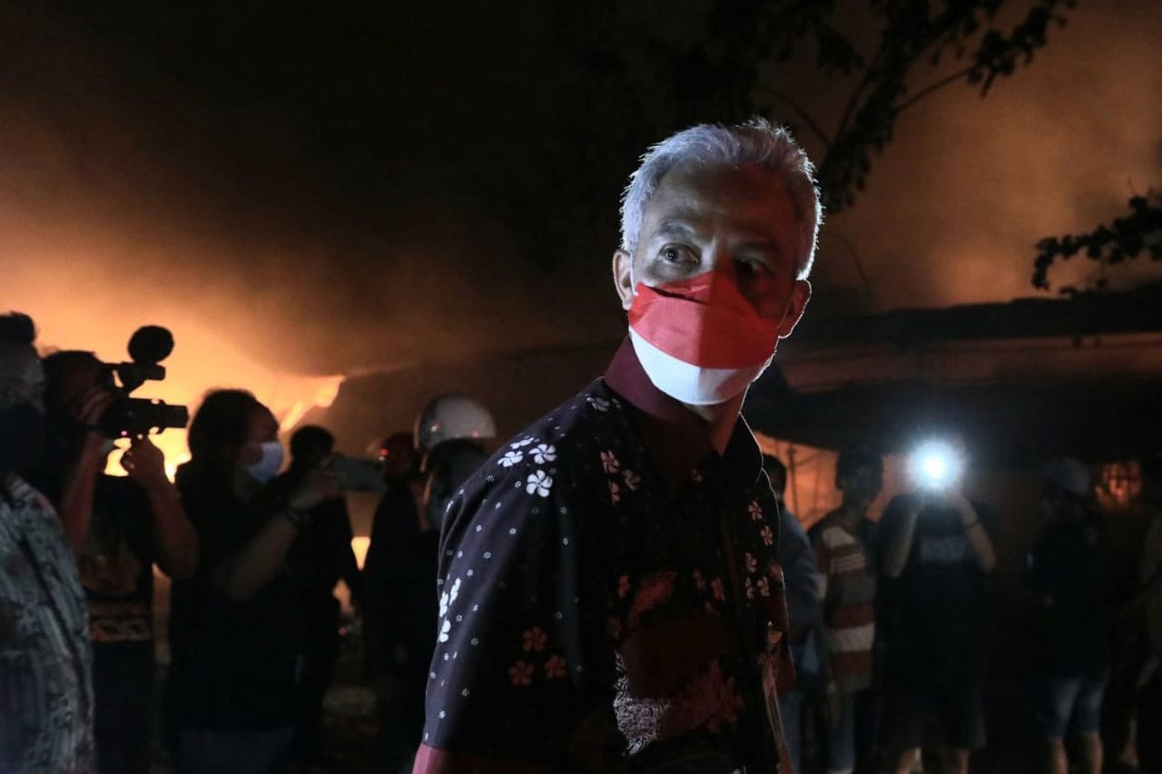 Johar Market Fire Even So Spectacle, Ganjar Pranowo: Step Aside Mas, This Make Damkar Car Road