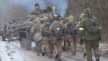 Russia Asks Ukrainian Troops In Sievierodonetsk To Surrender And Lay Down Weapons Today, President Zelensky: We Must Stay Strong