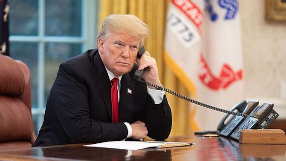 Trump Telepon Xi Jinping, Tim AS-China Segera Bahas Tarif Dagang