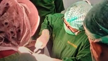 Operasi Darurat di Tengah Banjir Aceh: 3 Ibu Hamil Diselamatkan, Tim Medis Unhas Menjadi Penopang Harapan