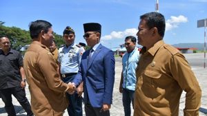 Le ministre des Affaires étrangères Sugiono Singgahi Kampung Halaman à Aceh avant de partir pour la Russie assiste au sommet du BRICS