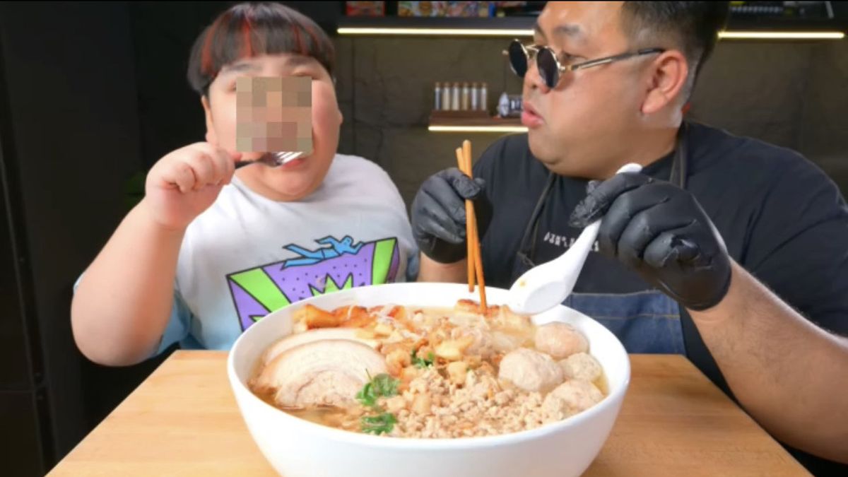 Video Mukbang Anak-Anak Semakin Ramai, Ahli Gizi Ungkap Bahayanya