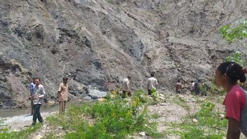 South Central Timor Falls Fire Point Check Team In Naimitis