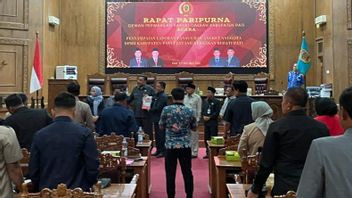 摄政王帕蒂·苏德沃·洛洛斯(Pati Sudewo Lolos)退出理事会
