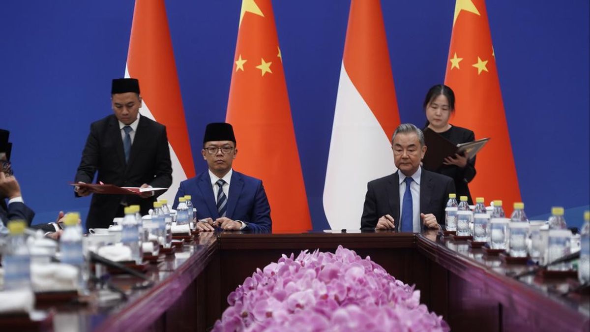 外交部长苏吉奥诺:印尼和中国在推动多边主义制度方面有着战略地位