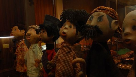 人形映画「Si Unyil」のパク・オガのキャラクターと高速道路でのセペック警察現象の始まり