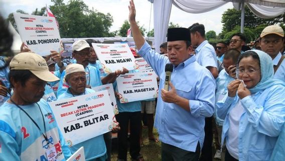 TKN Prabowo-Gibran Luncurkan Ratusan Becak Listrik di Madiun