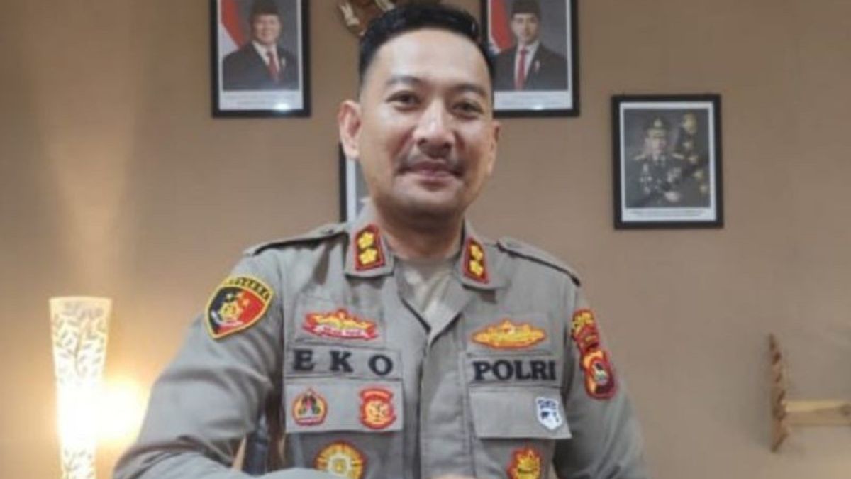 Espagnol : Le fonds d'argent soupçonné par le détournement de milliers de dollars dans le centre de Lombok